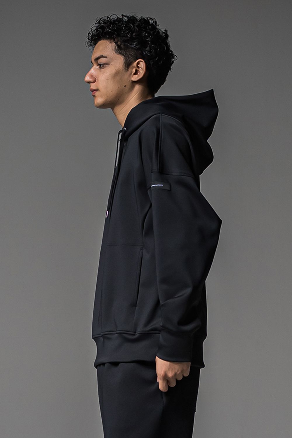 BACK ID LOOSE HOODIE / バックロゴ ルーズフーディー