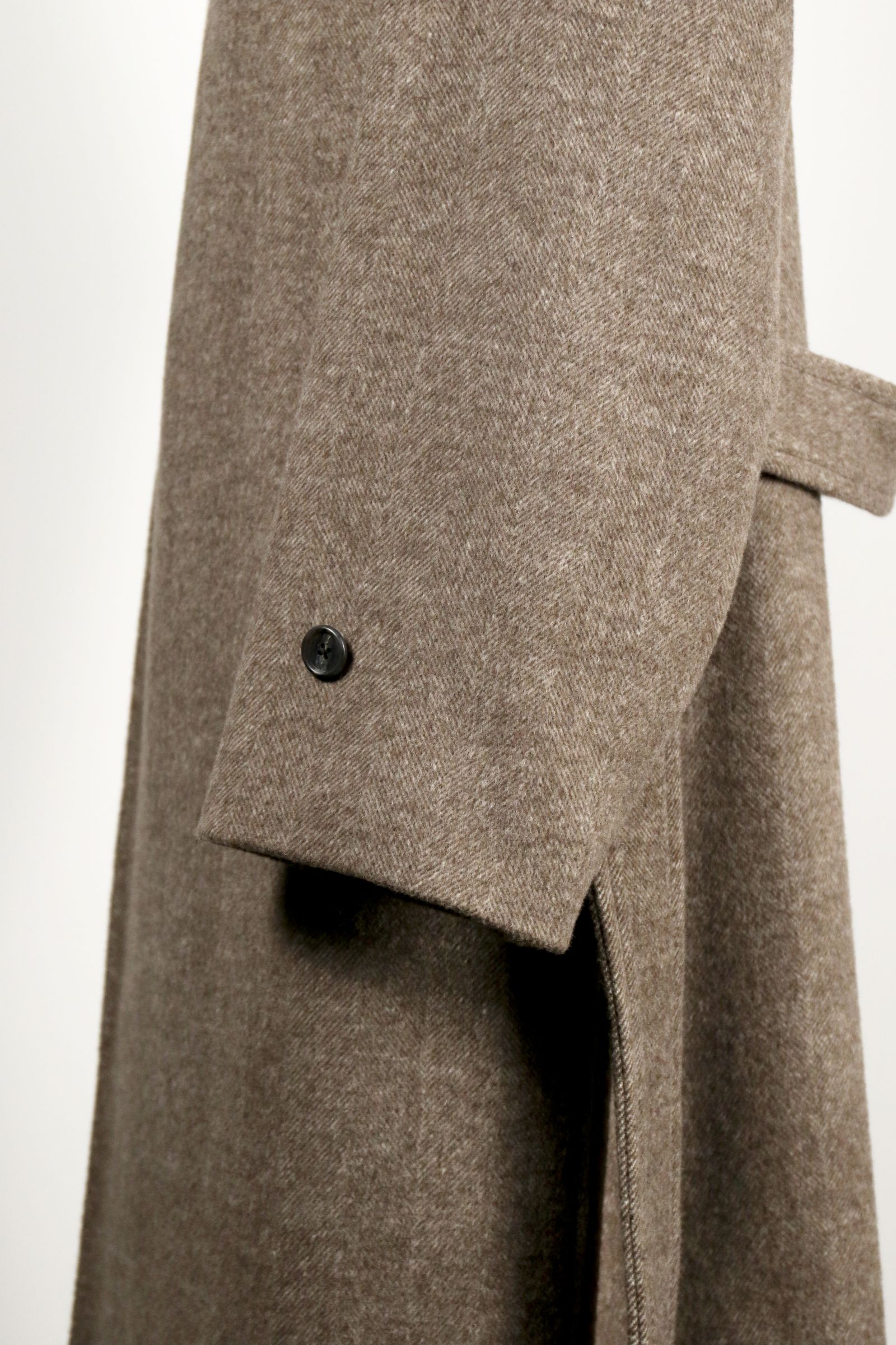 PRODUCTION BACKGROUND vol.1】STAND COLLAR TWEED COAT