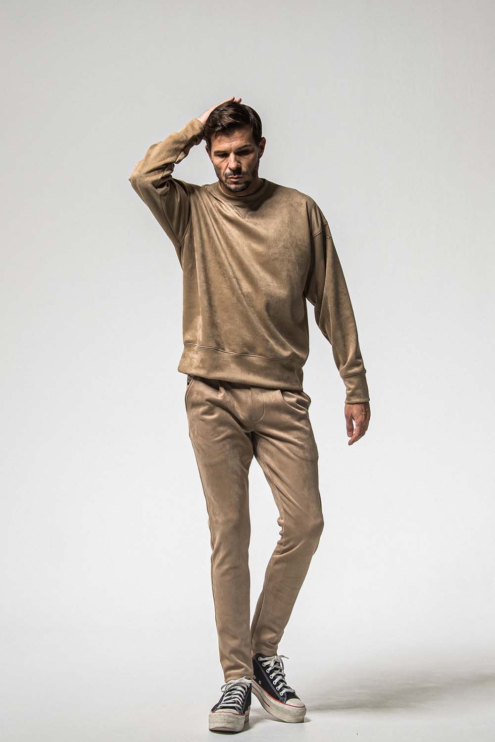 CHRIS EASY SUEDE TUCK PANTS / クリス イージー スウェード タックパンツ