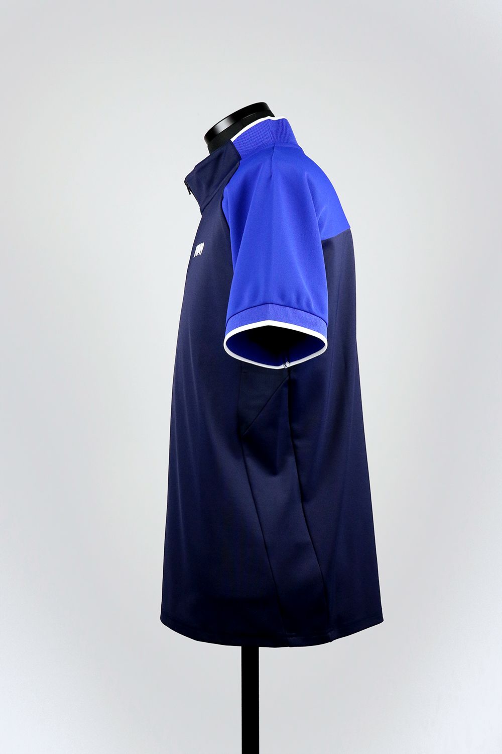 HALF ZIP COLLAR LESS / ハーフジップ カラーレス