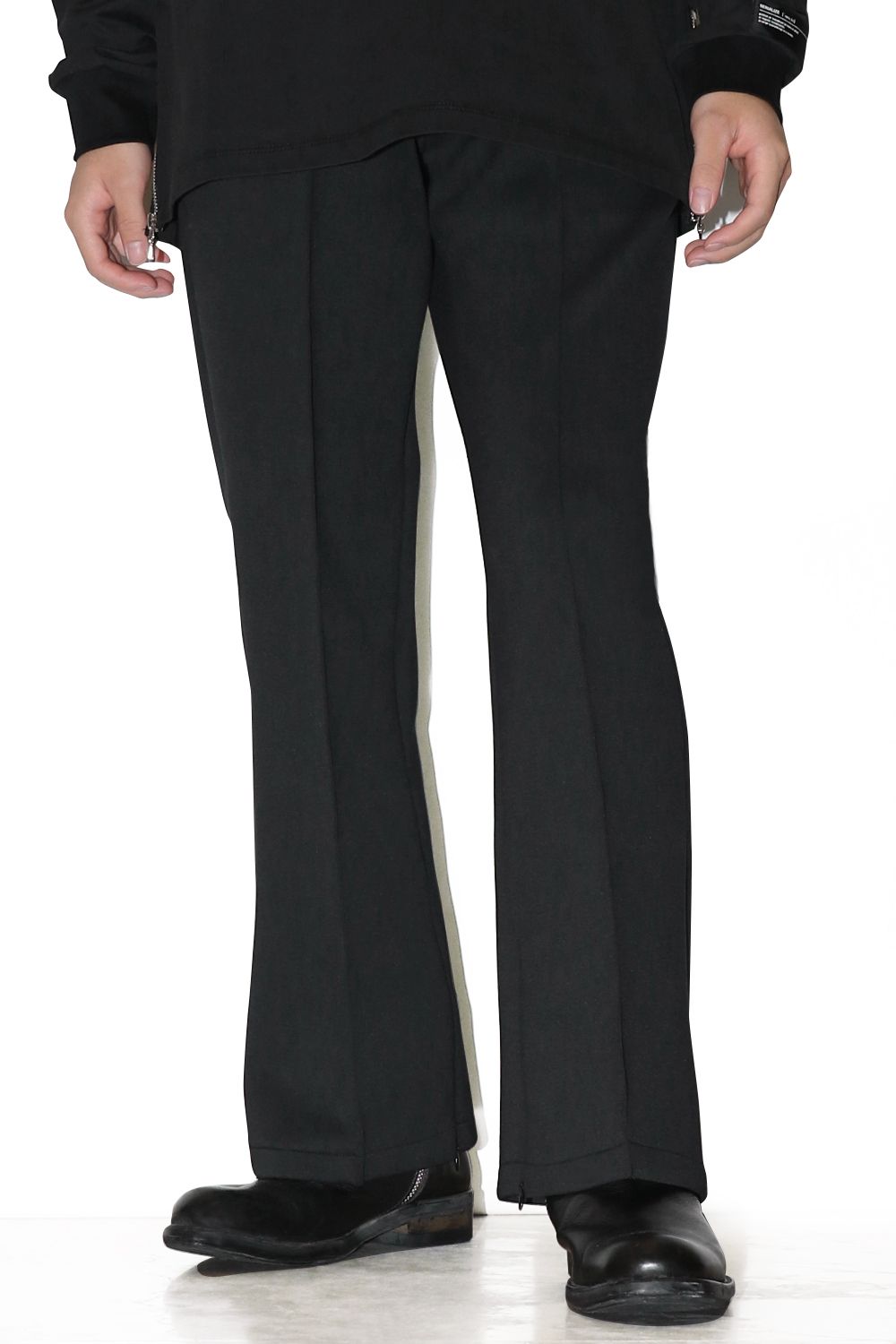 CENTER STITCH FLARE PANTS / センター ステッチ フレア パンツ