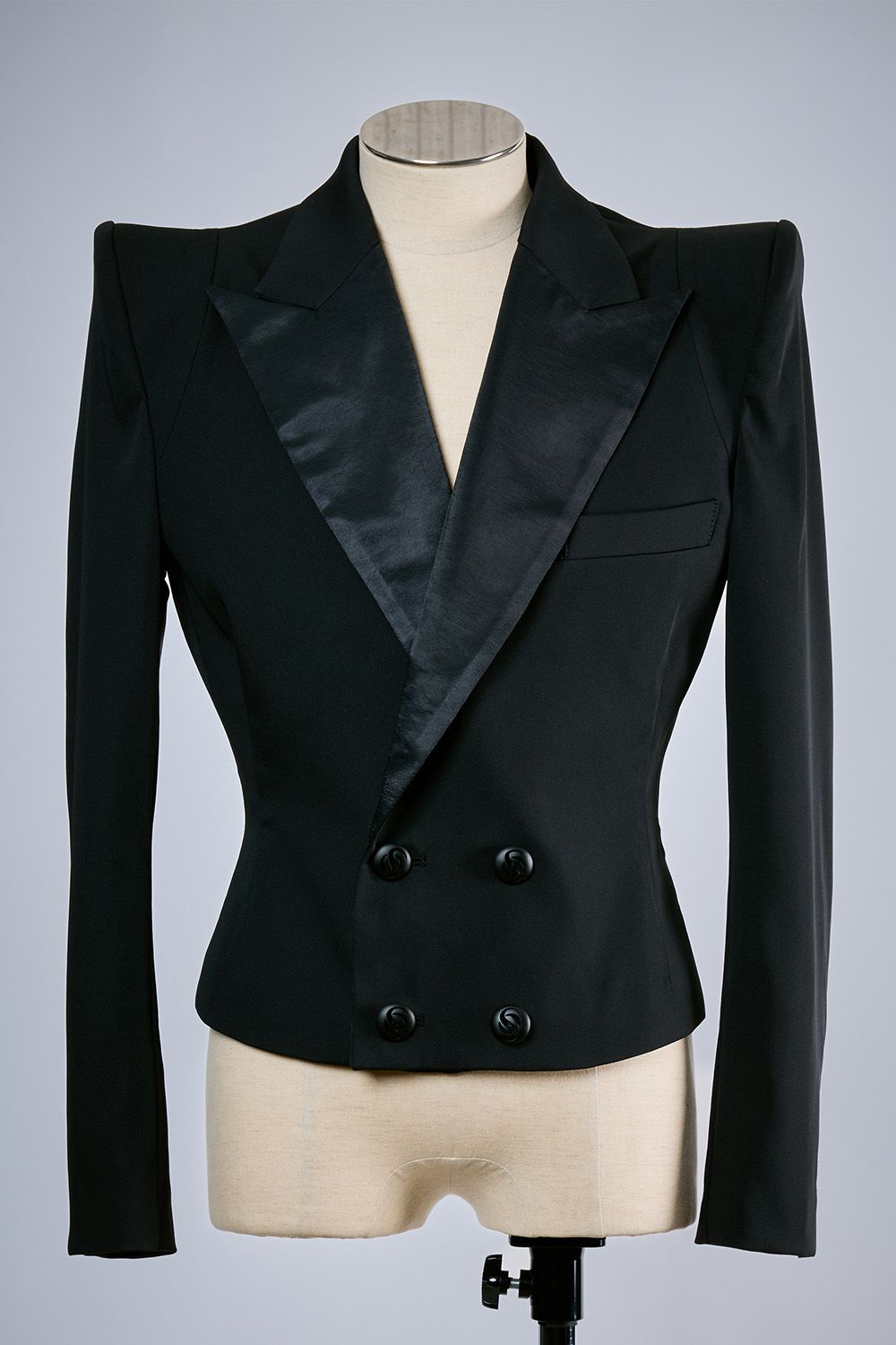 【COSTUME LINE】W-Satin Power Shoulder Short Jacket / SUGIZO コスチュームライン パワーショルダー ショート ジャケット