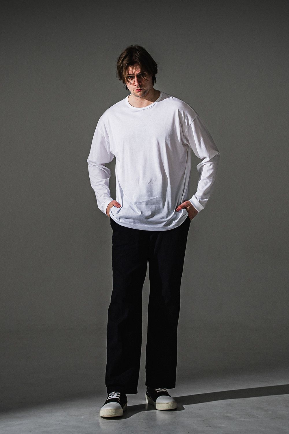 CHRIS EASY WIDE TUCK PANTS / ブリスターニット クリス イージー ワイドパンツ