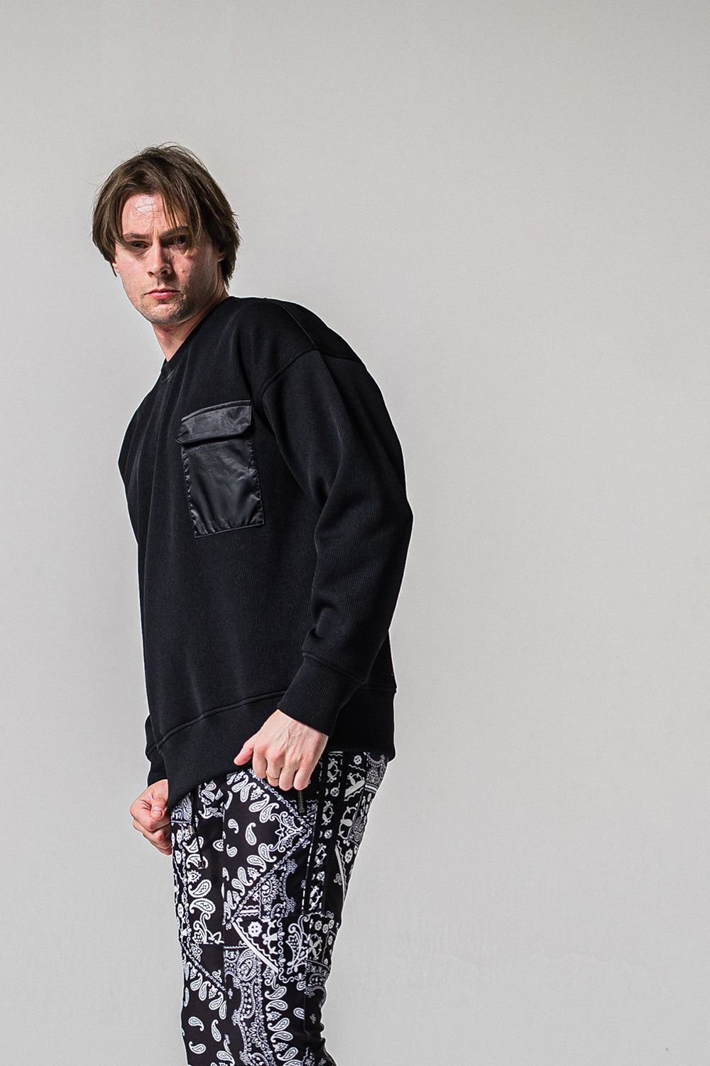 AZE MILITARY DROP TRAINER / 畔編み ミリタリー ドロップ トレーナー