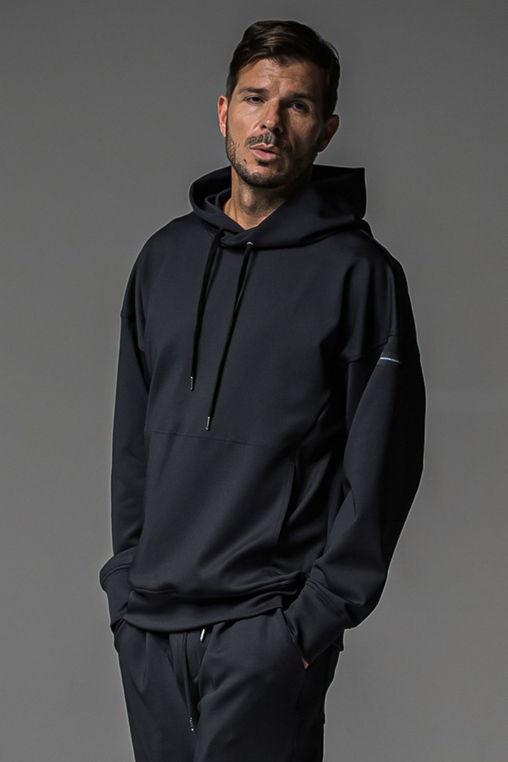 BACK ID LOOSE HOODIE / バックロゴ ルーズフーディー