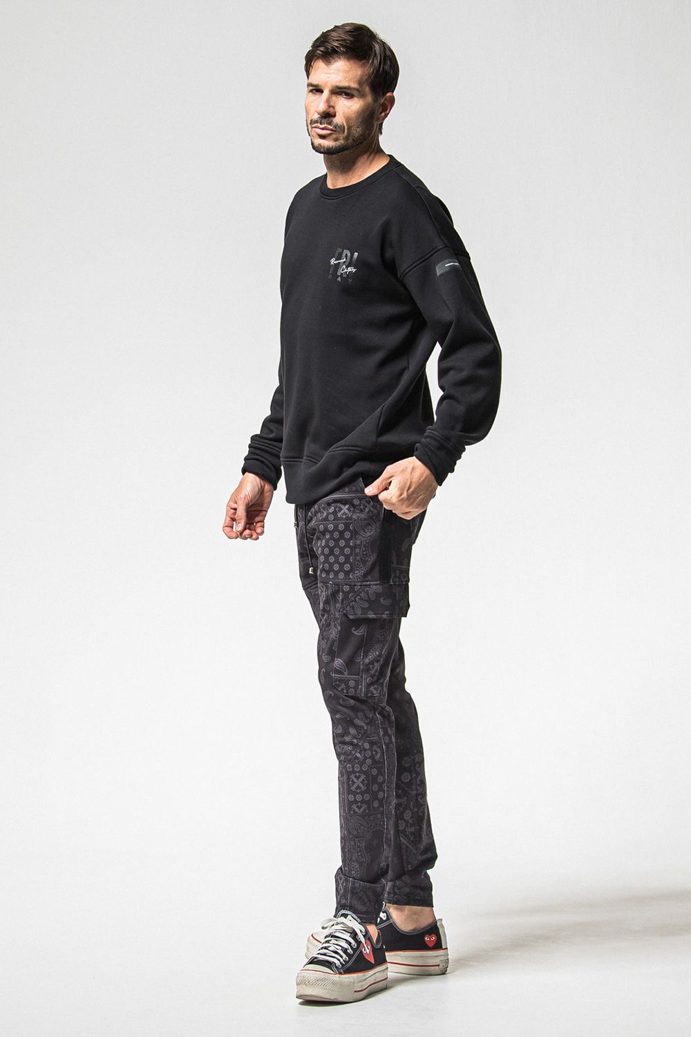 FRIDAY STANDARD LOGO VELOURS FLEECE TRINER / FRIDAYコラボ スタンダードロゴ 裏ベロアフリーストレーナー