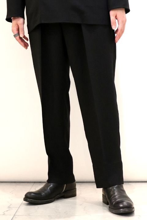 MELANGE TWILL SHIRRING TROUSERS / メランジ ツイル シャーリング トラウザーズ