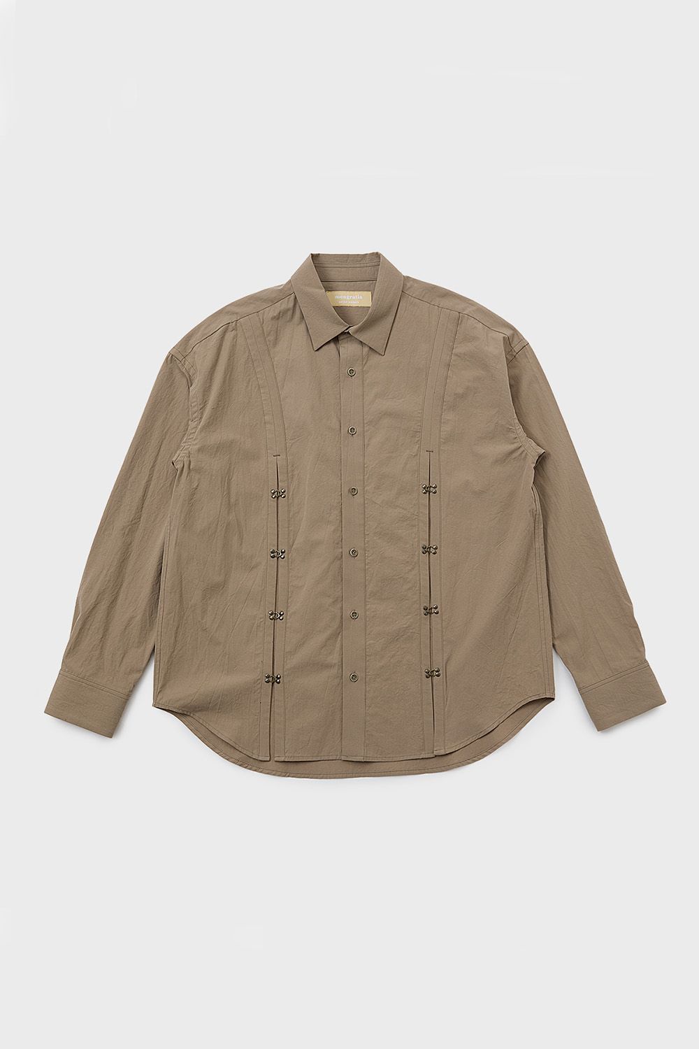 Tonbi hooks detail shirt / トンビフック ディテール シャツ