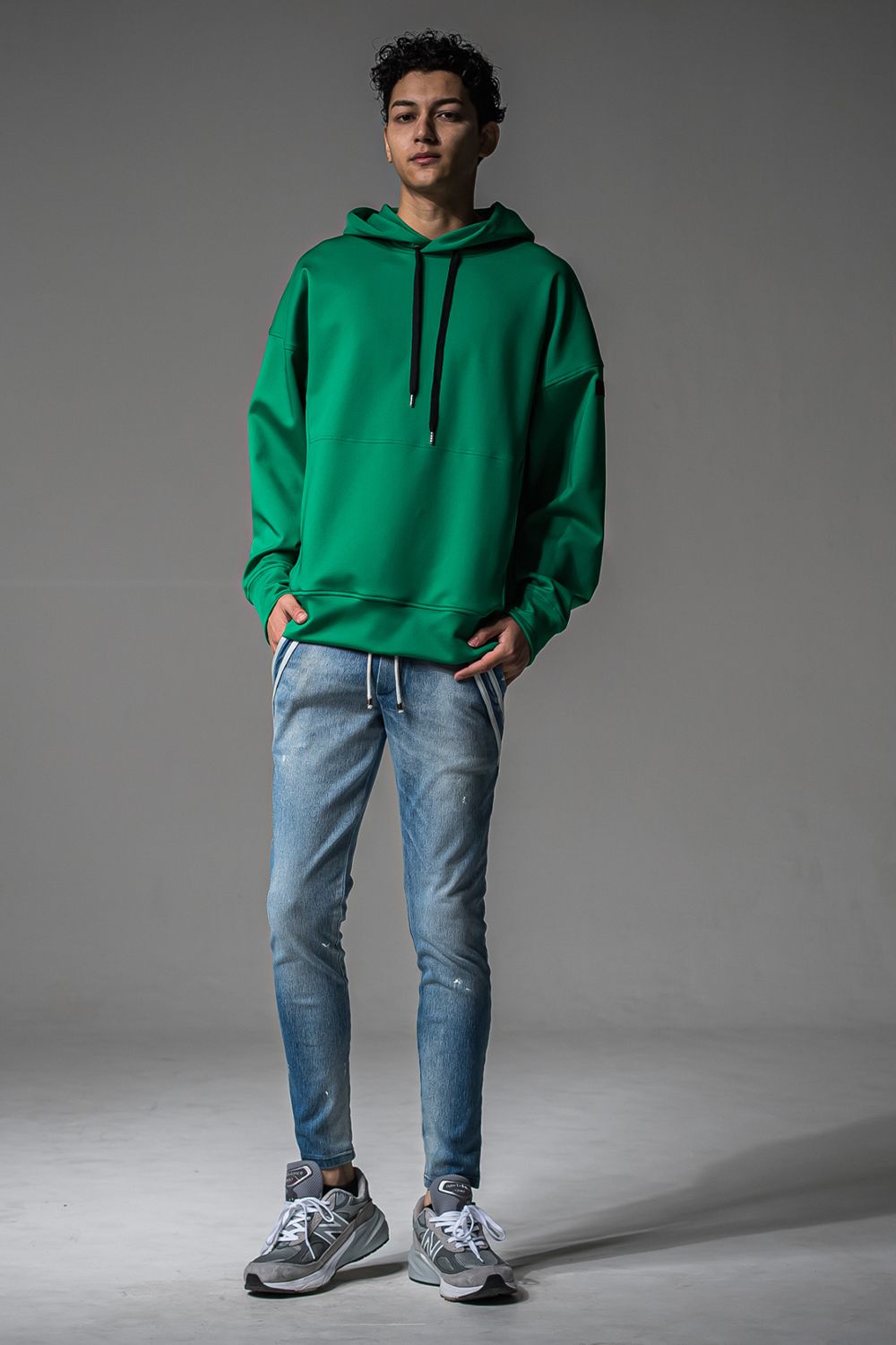 BACK ID LOOSE HOODIE / バックロゴ ルーズフーディー