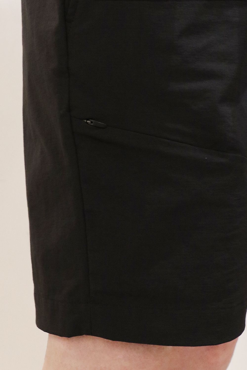 JH+ TECH SHORTS / ジェイエイチ プラス テック ショーツ
