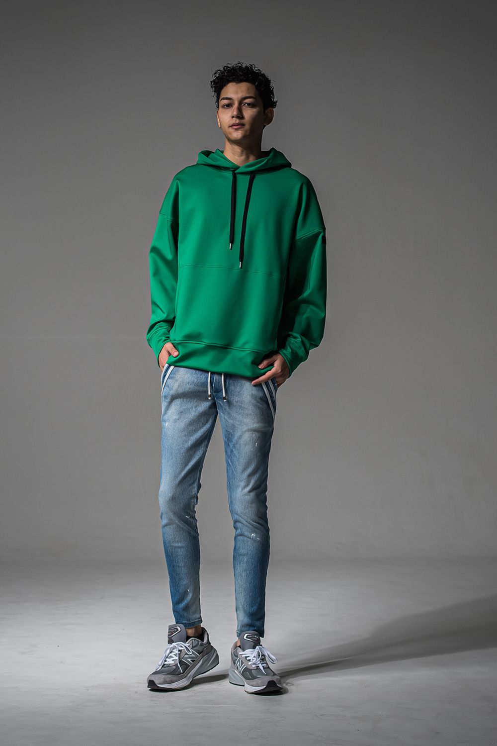 BACK ID LOOSE HOODIE / バックロゴ ルーズフーディー
