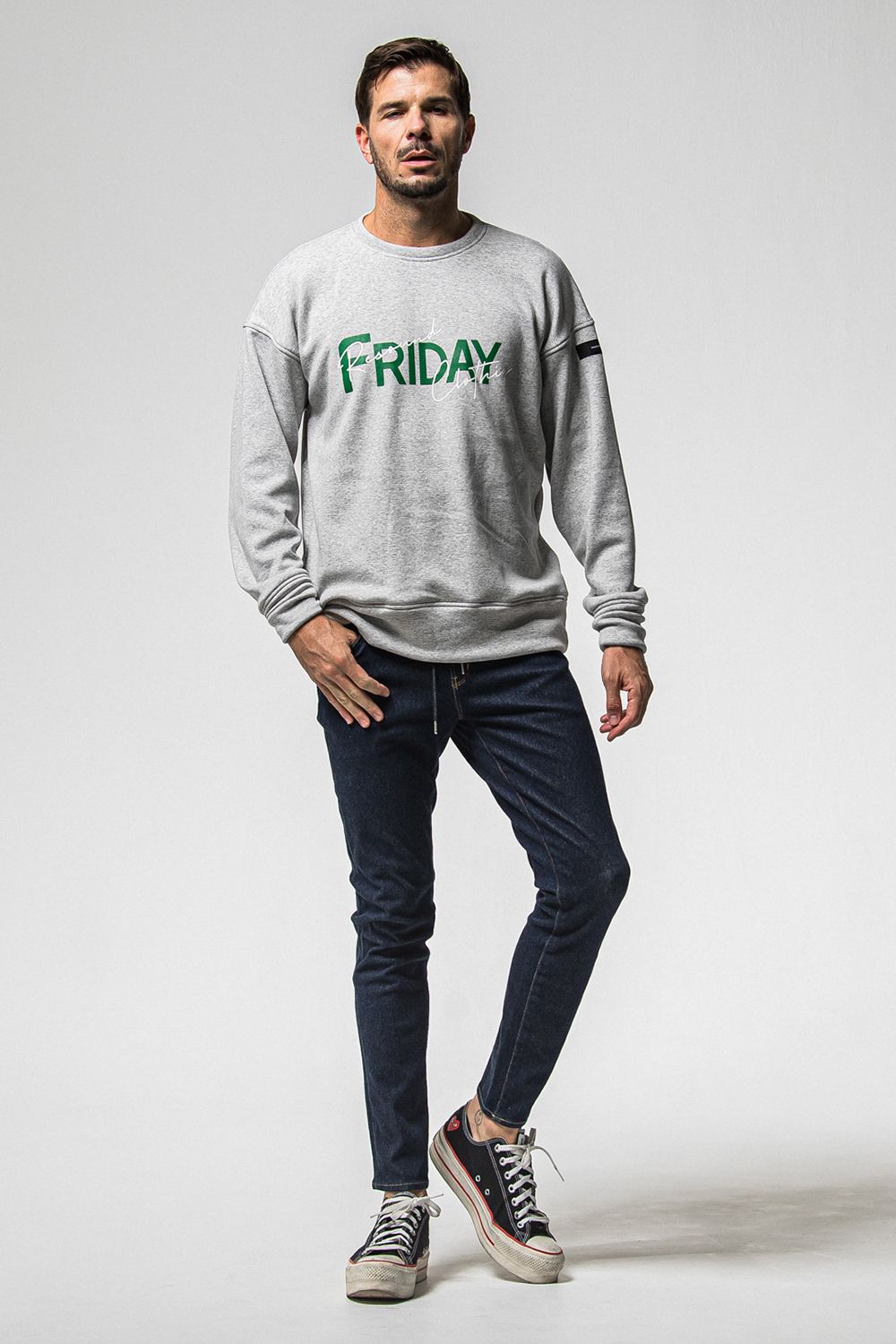 FRIDAY OLD LOGO VELOURS FLEECE TRINER / FRIDAYコラボ オールドロゴ 裏ベロアフリーストレーナー