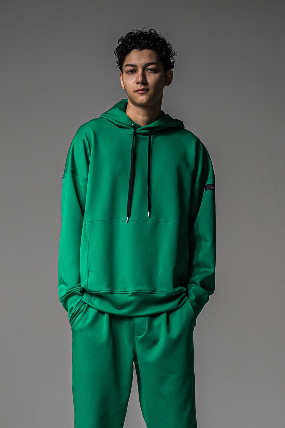 BACK ID LOOSE HOODIE / バックロゴ ルーズフーディー