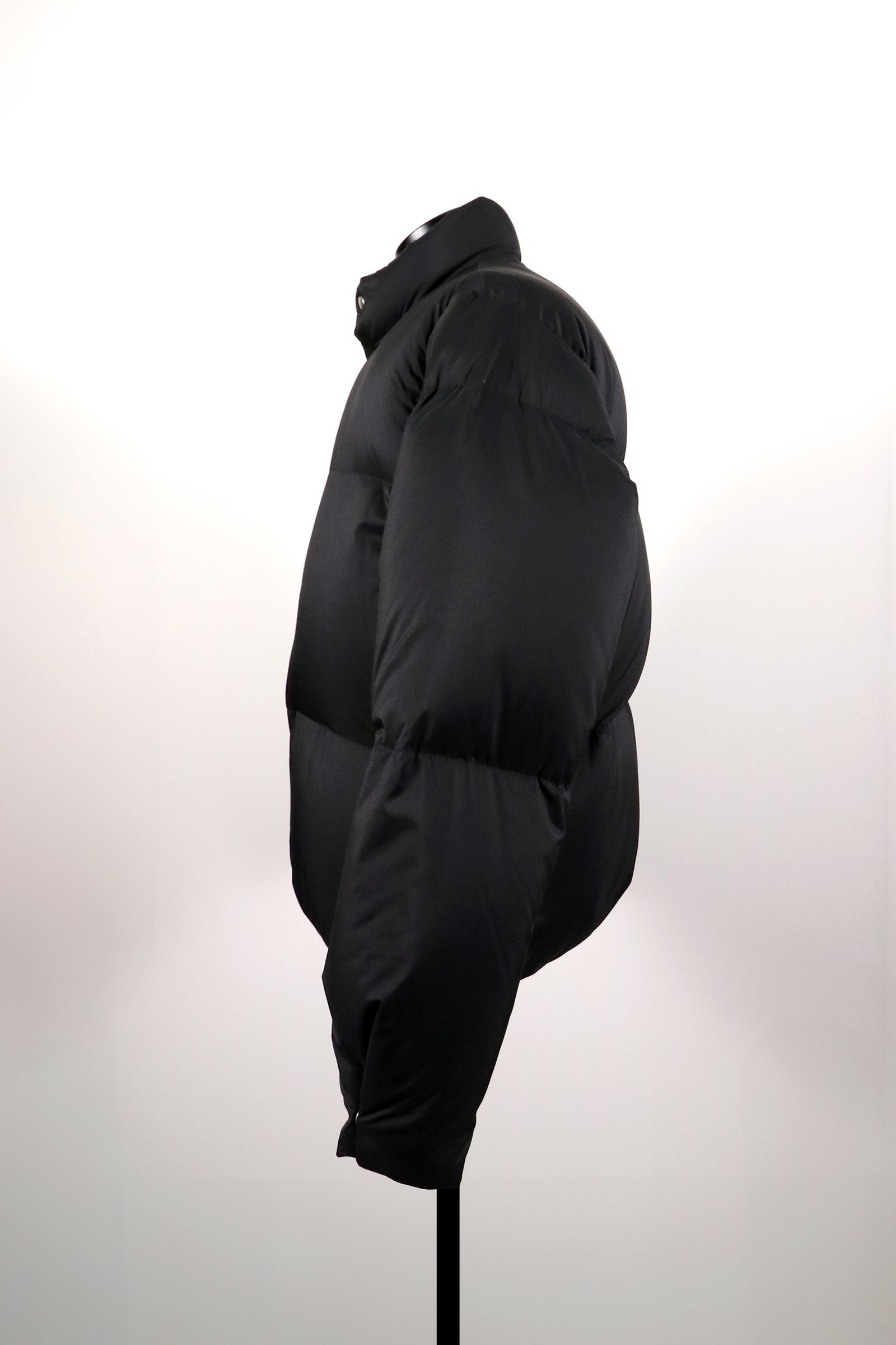 RECYCLE NYLON MINI RIPSTOP DOWN JACKET / リサイクルナイロン ミニリップストップ ダウンジャケット