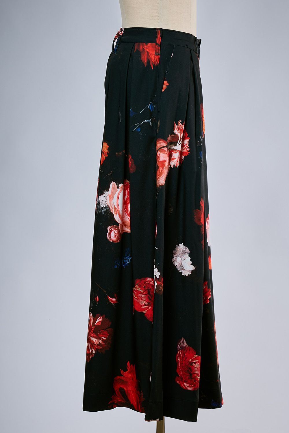 THE ONENESS-FLORA Drape Slacks / ザワンネス フローラ ドレープ スラックス