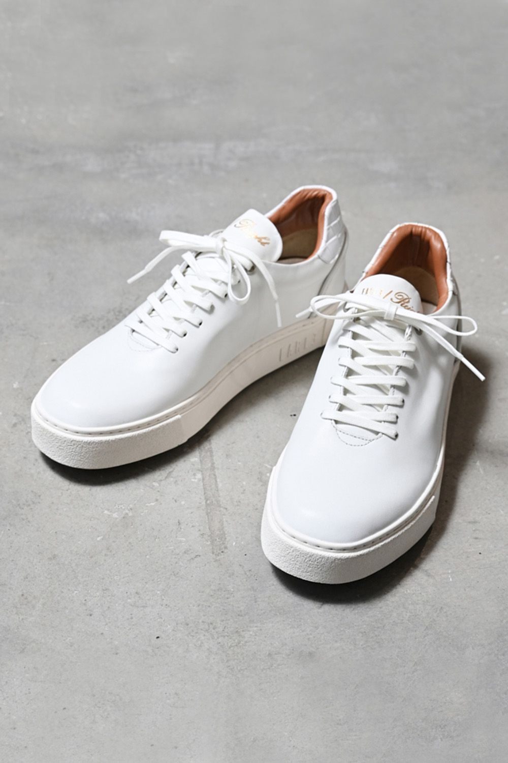 Hole cut sneakers / ホールカットスニーカー