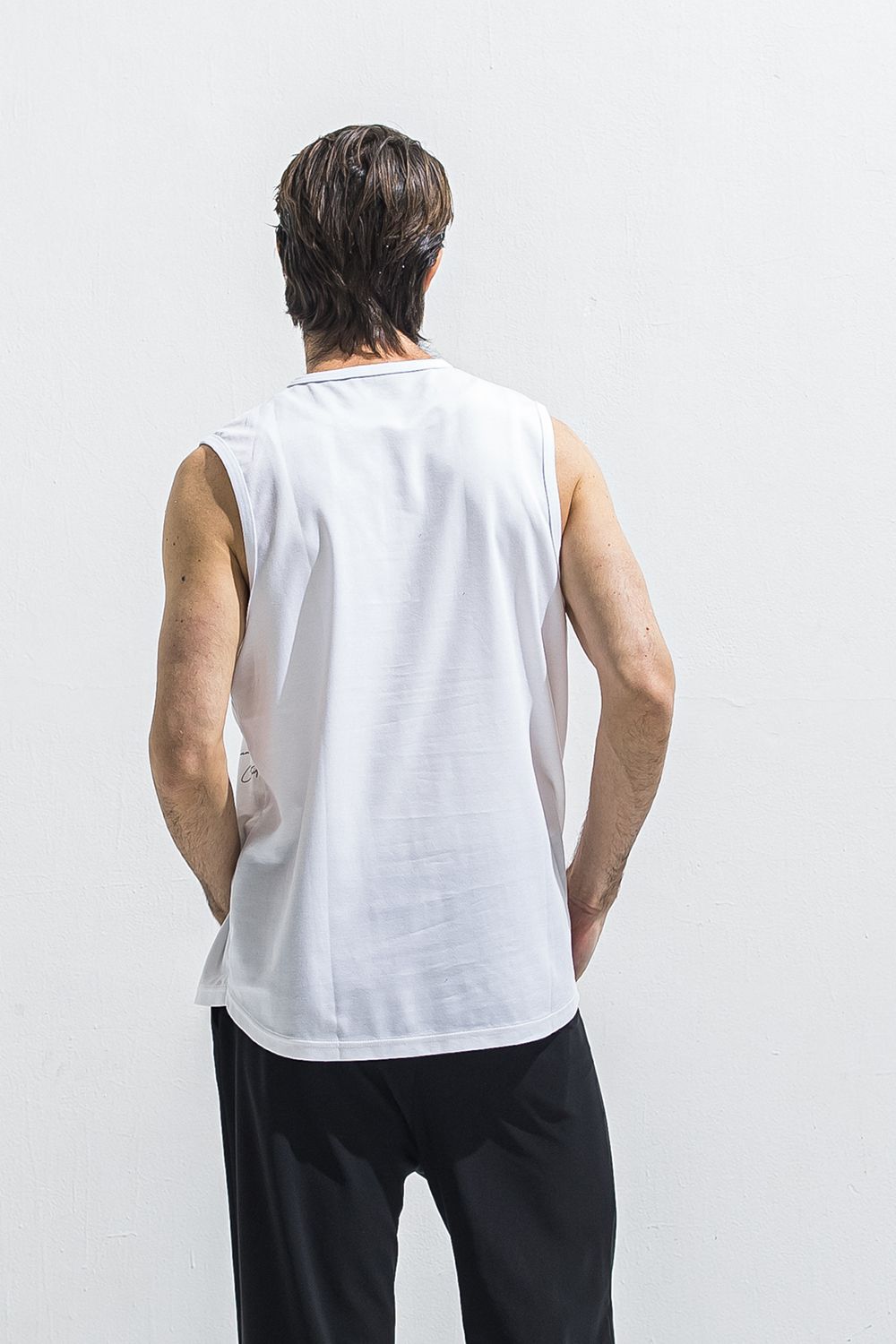 OVER NO SLEEVE / オーバーサイズ ノースリーブ