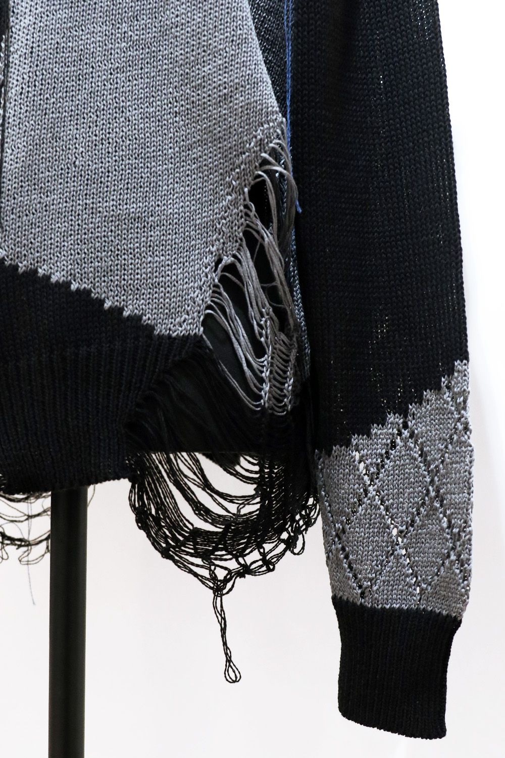 meagratia - Frayed knit P/O / フレイド ニット プルオーバー meagratia - Frayed knit P/O / フレイド ニット プルオーバー