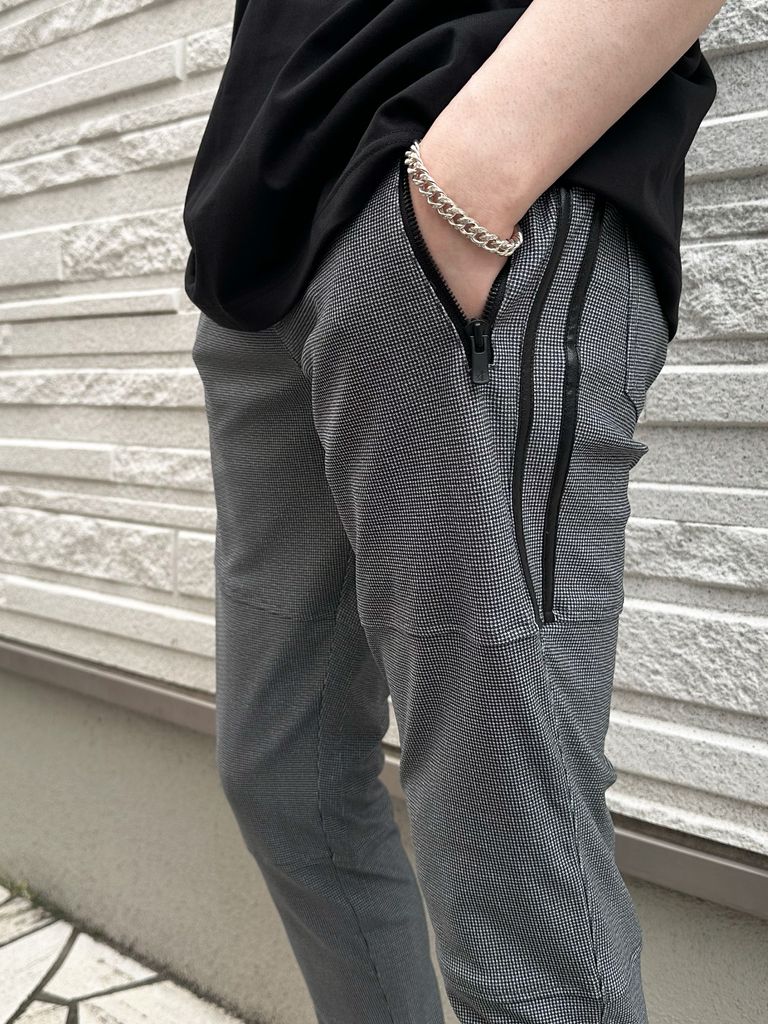 RESOUND CLOTHING、新作のパンツ＆Tシャツを着用したコーディネートのご紹介