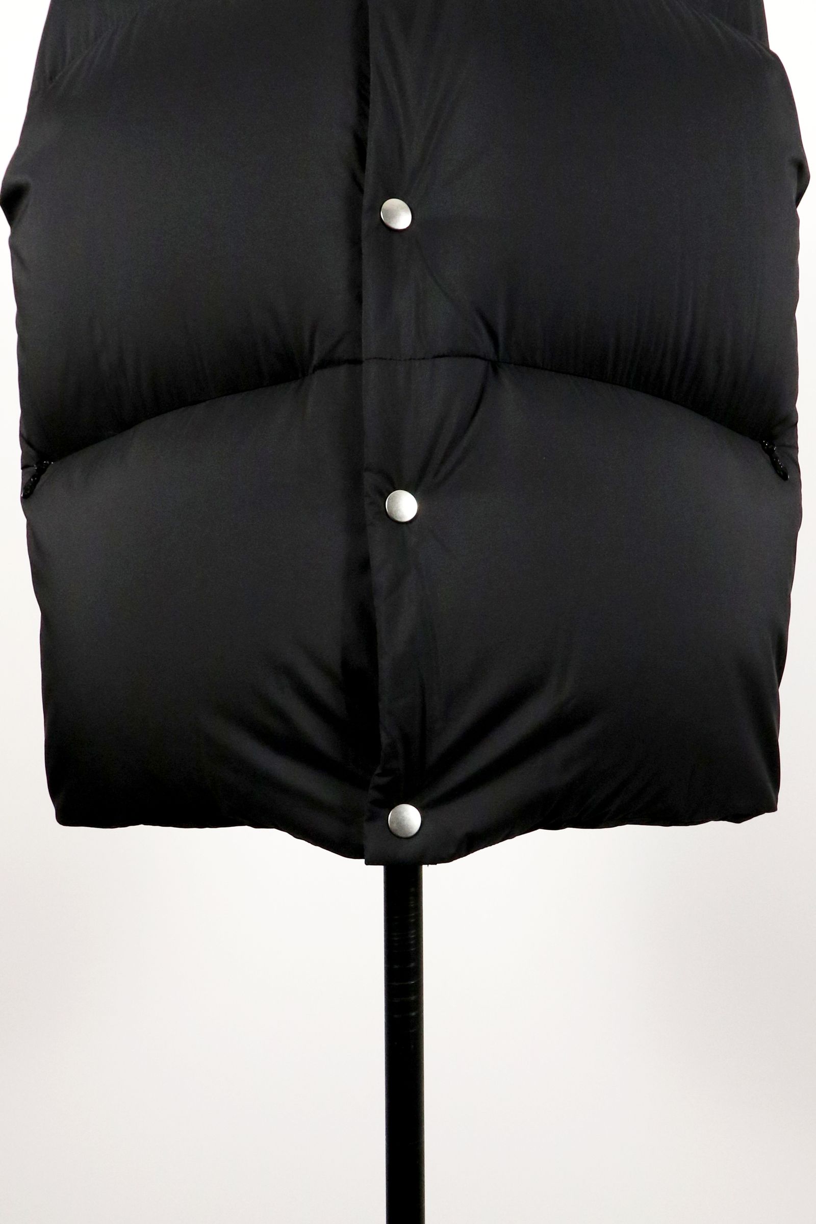 RECYCLE NYLON MINI RIPSTOP DOWN VEST / リサイクルナイロン ミニリップストップ ダウンベスト
