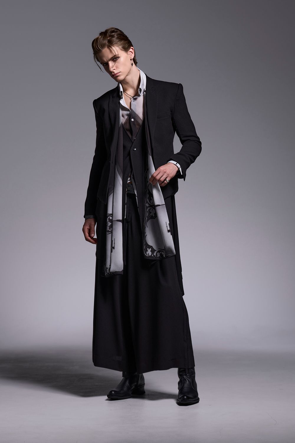 Crape Short Peacked Jacket / クレープ ショート ピークドジャケット