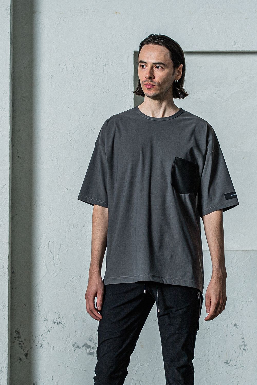 RESOUND CLOTHING - LEATHER POCKET OVER NYLON T / レザーポケット オーバー ナイロン Tシャツ |  laid-back