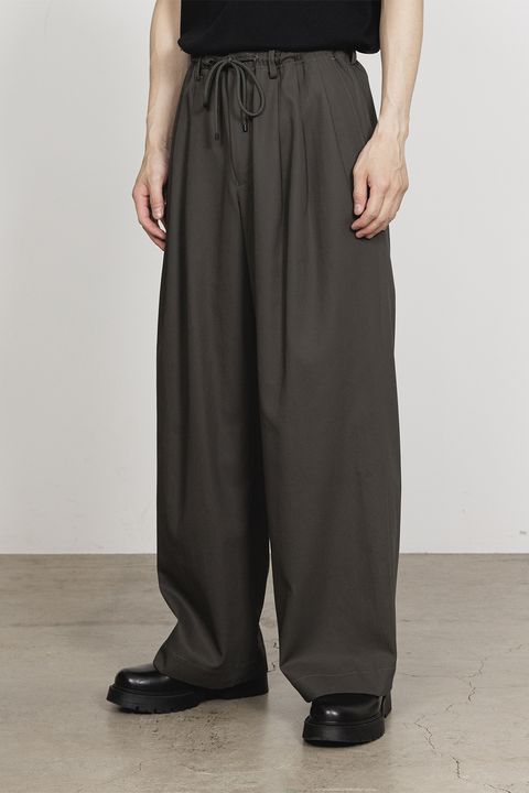ORGANIC GIZA VOILE YARN TWILL TRIPLE PLEATED TROUSERS / オーガニック ギザ ボイル ヤーン ツイル トリプルプリーテッド トラウザーズ