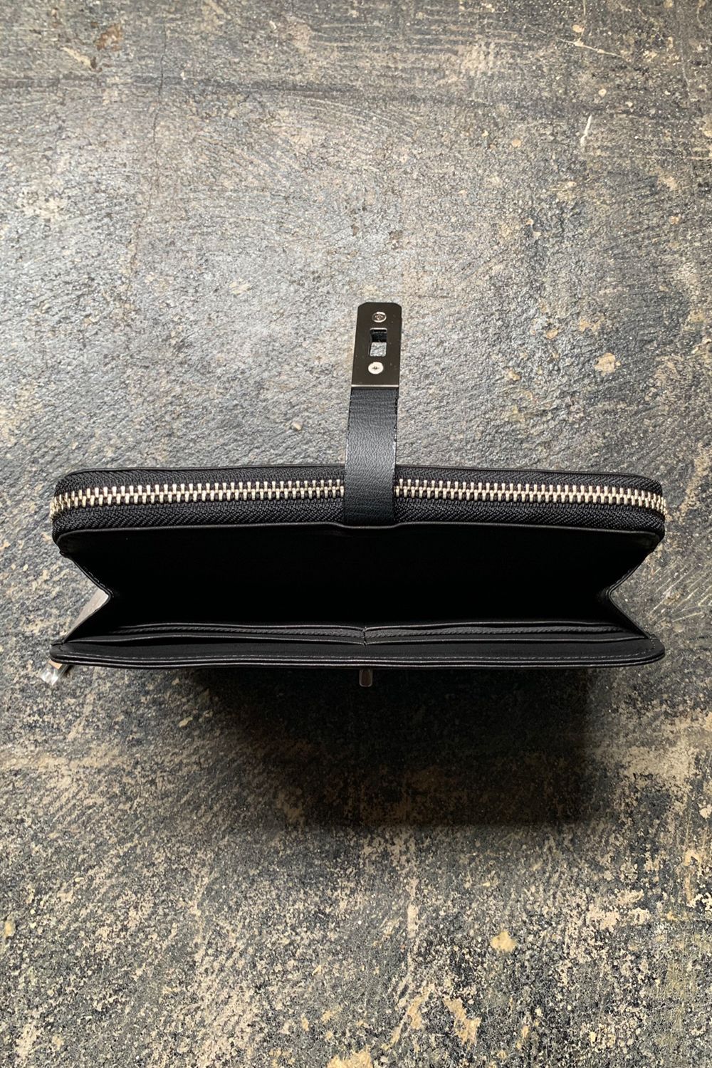 Round Long WALLET BLACK ×S/SILIVER METAL - Emboss Crocodile