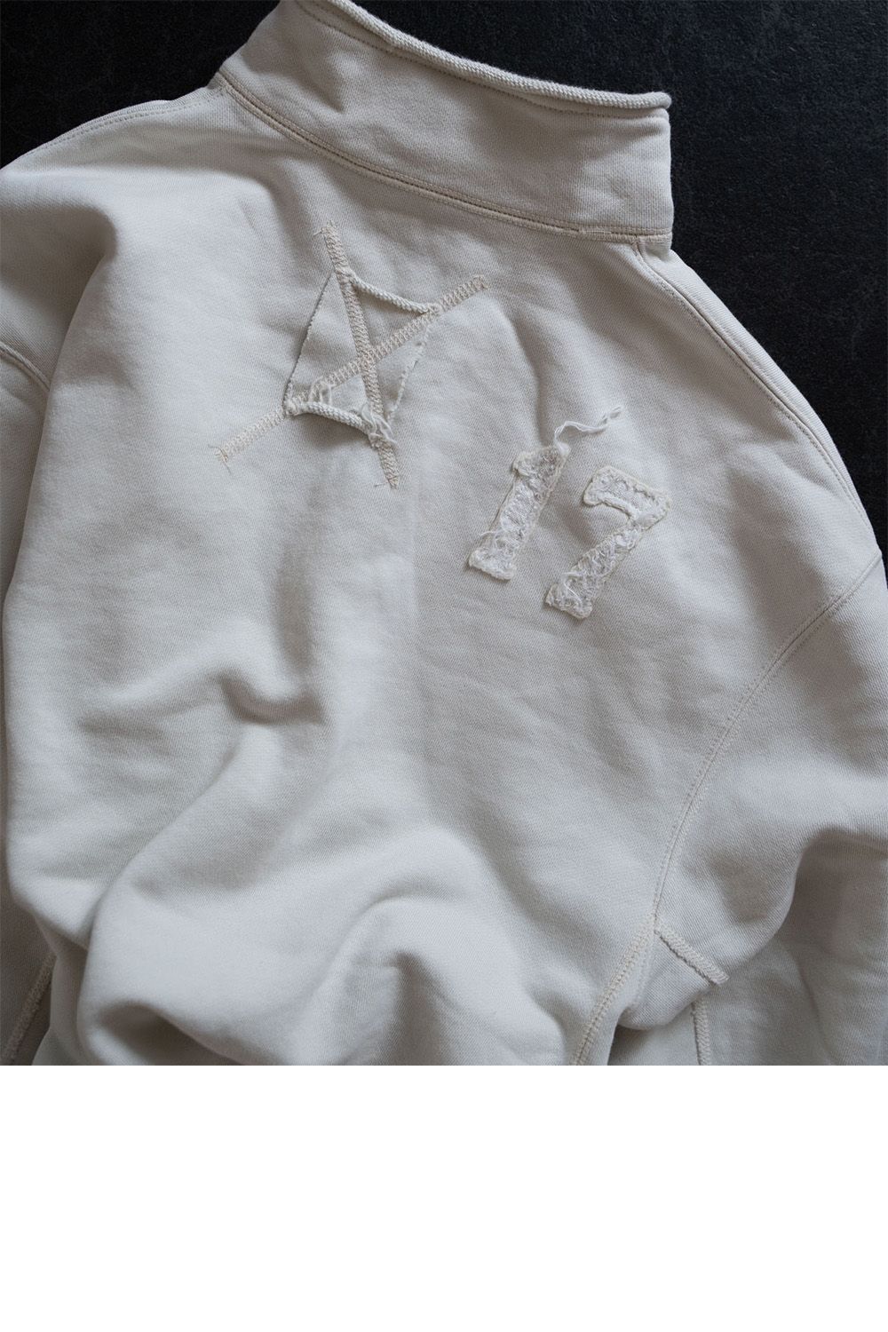 HALF ZIP SWEATSHIRT / ハーフジップ スウェットシャツ