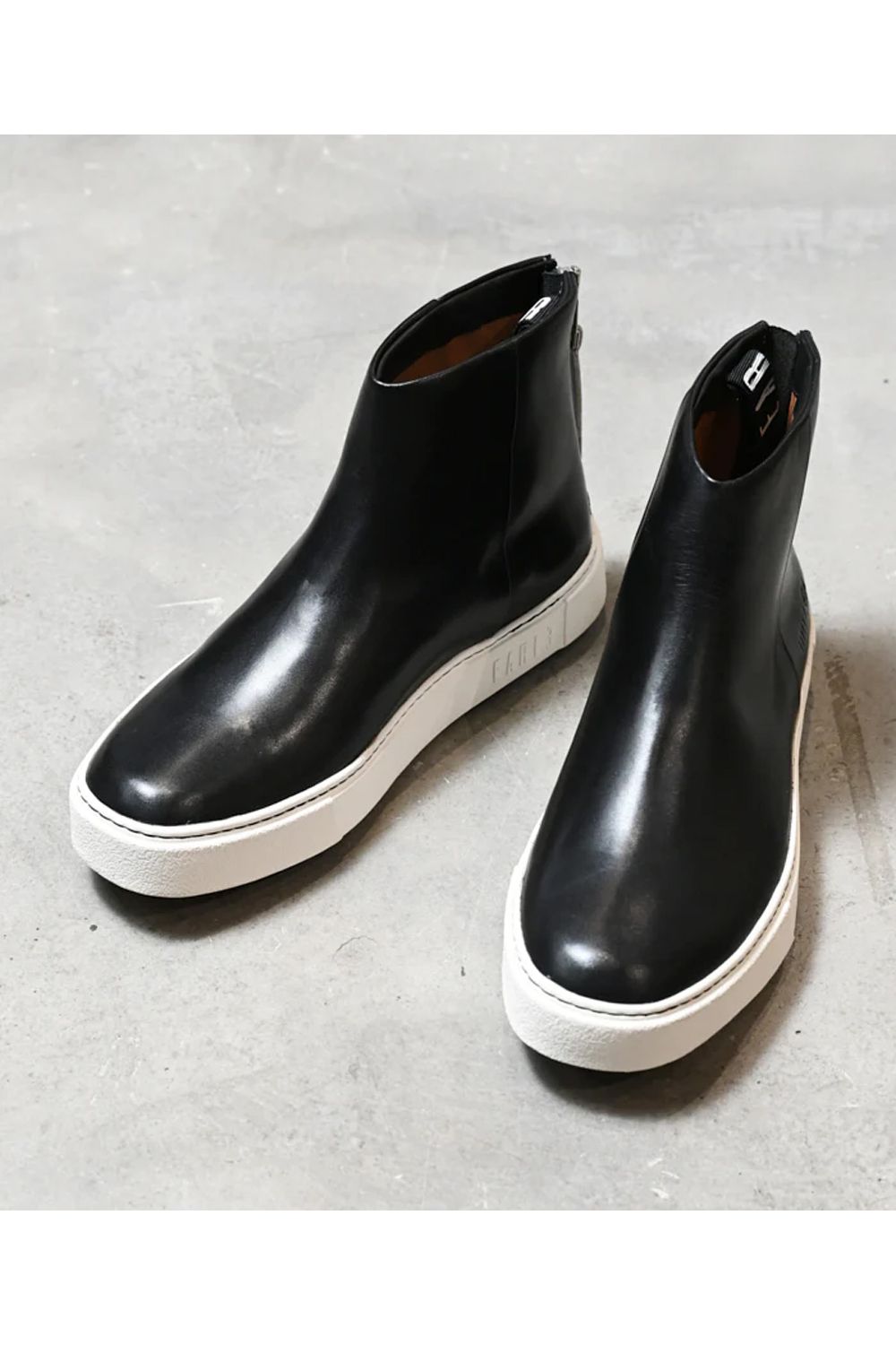 Back zip sneaker boots / バックジップ スニーカーブーツ