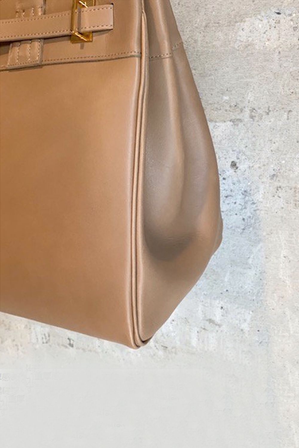 TOTE(M) BEIGE × GOLD METAL - SMOOTH LEATHER / トート(M)