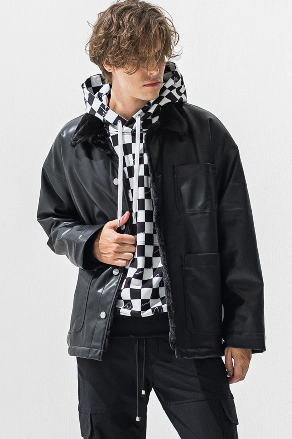 LEATHER FUR COVERALL / オーバーサイズ エコレザー カバーオール