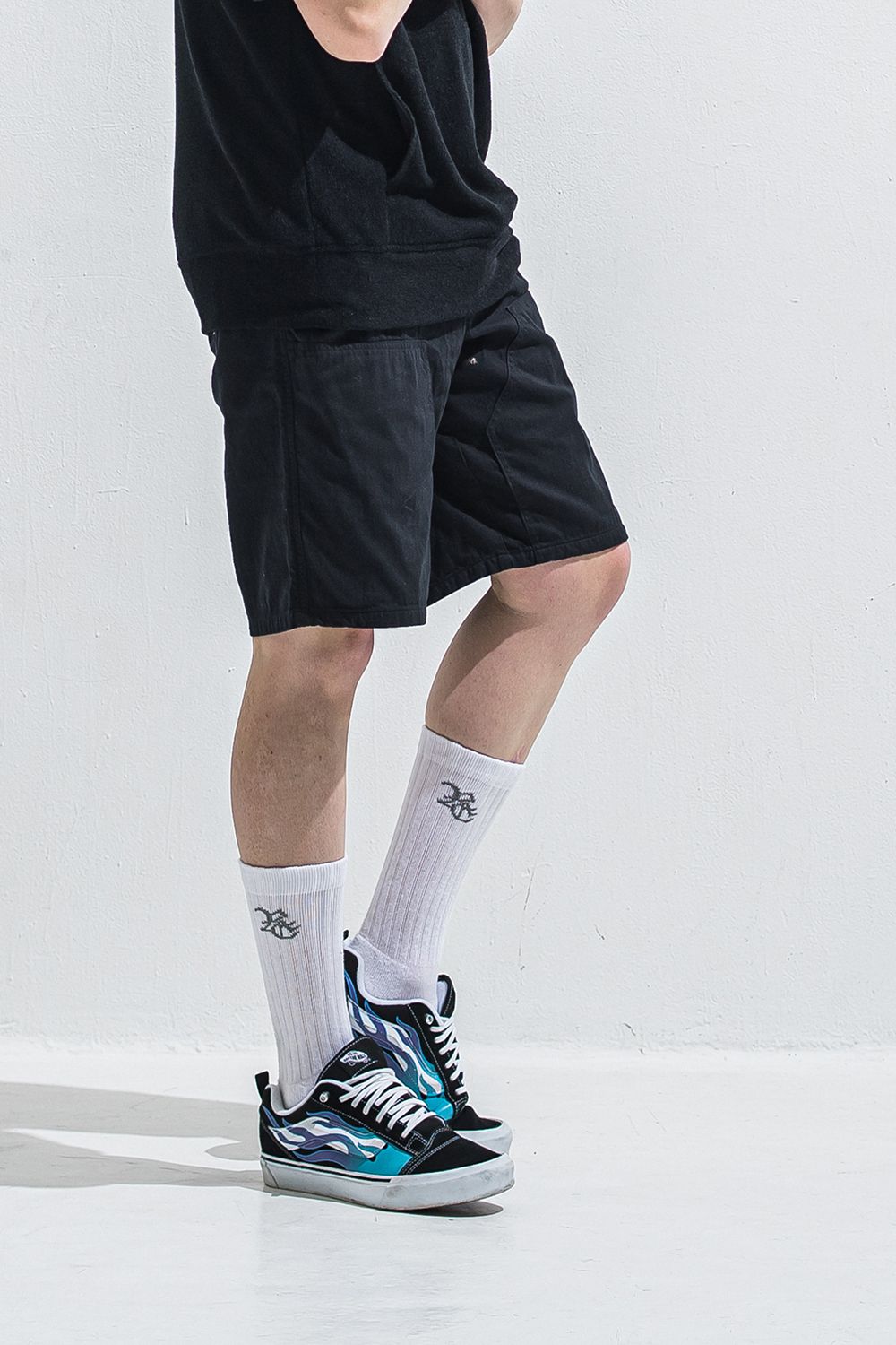 DOUBLE KNEE SHORTS / ダブルニー ショーツ