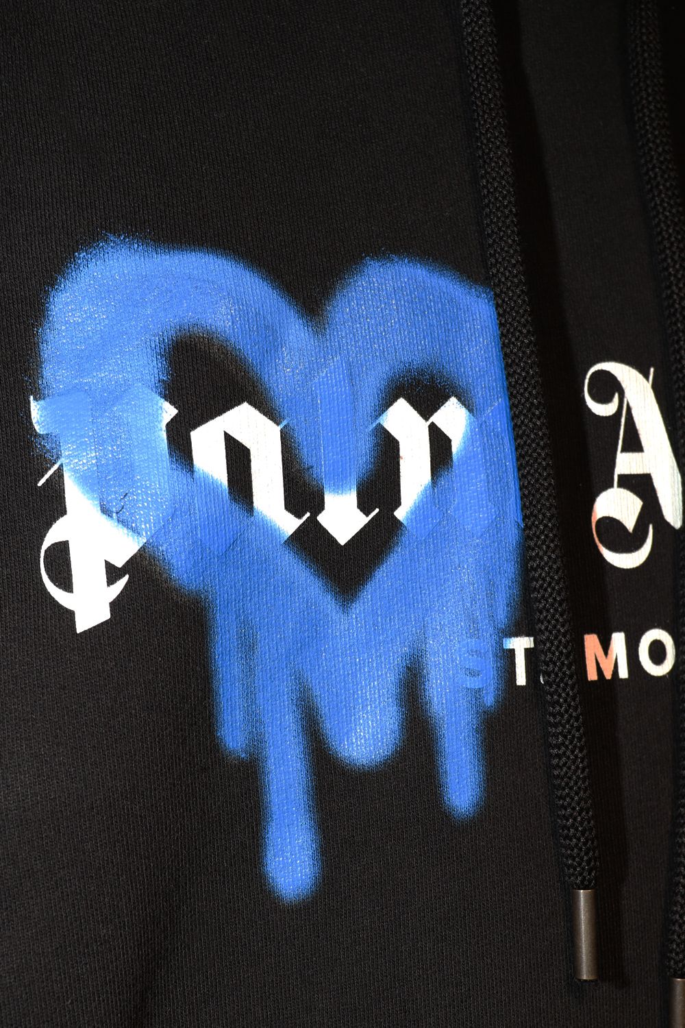 ST MORITZ HEART SPRAYED Hoodie