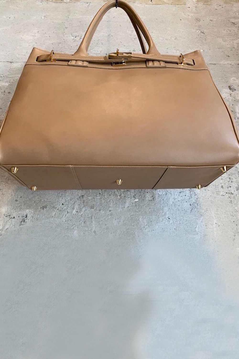 TOTE(M) BEIGE × GOLD METAL - SMOOTH LEATHER / トート(M)