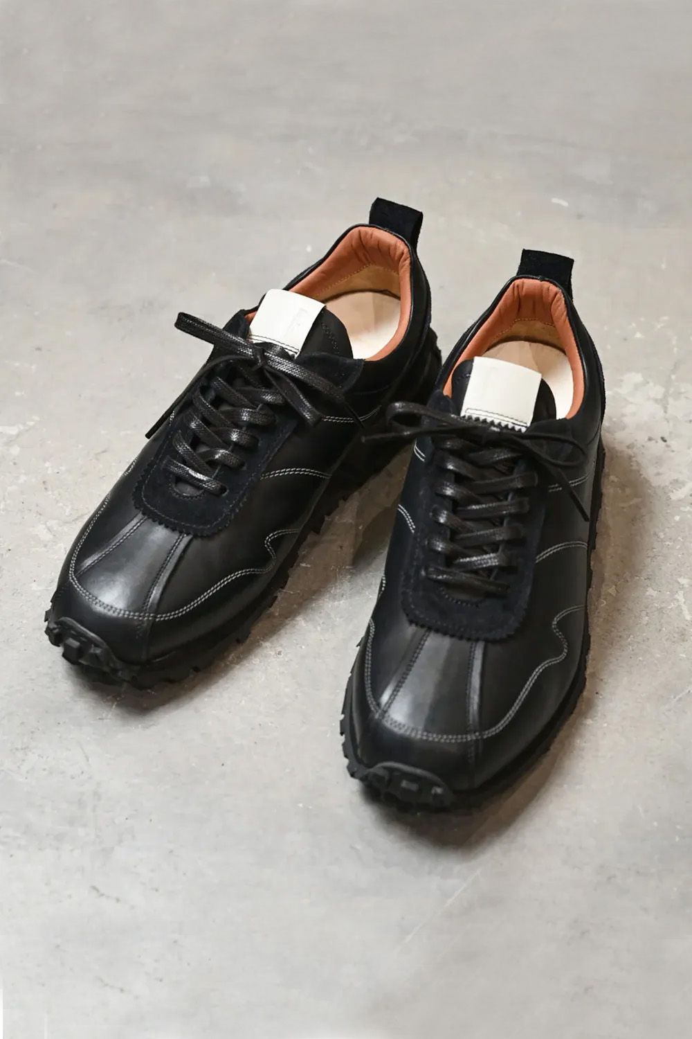 E classic leather runner (Women)