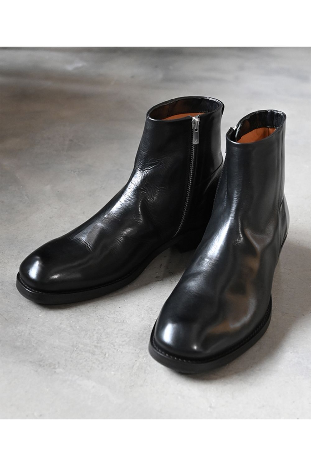 Side zip boots