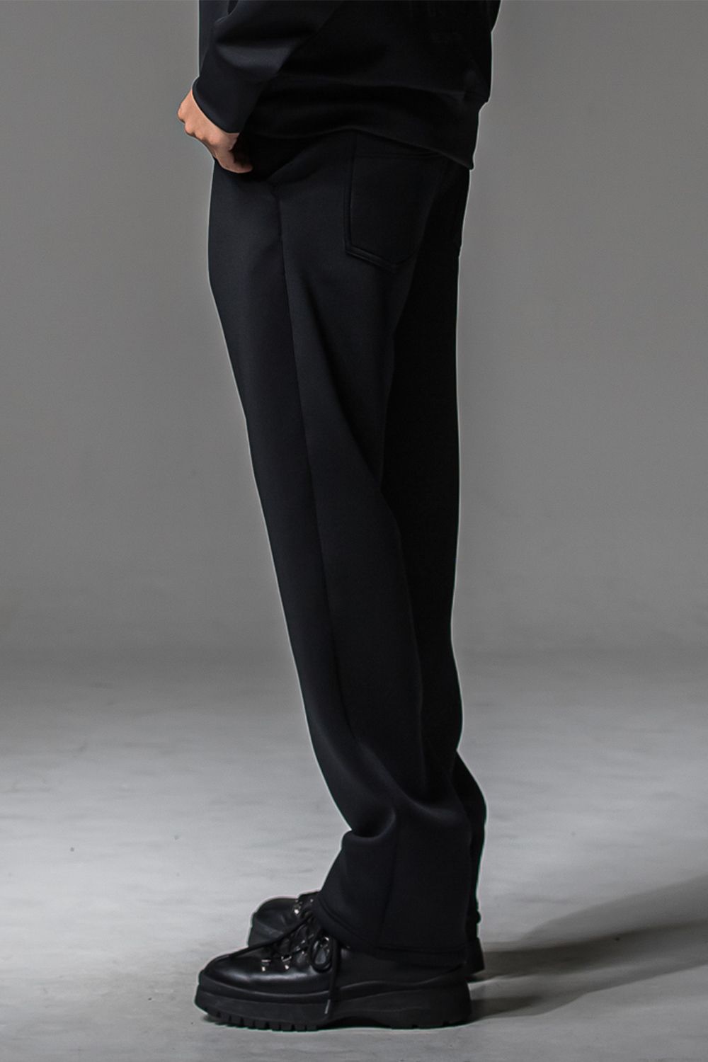 CHRIS EASY WIDE TUCK PANTS / クリス イージーワイドタックパンツ