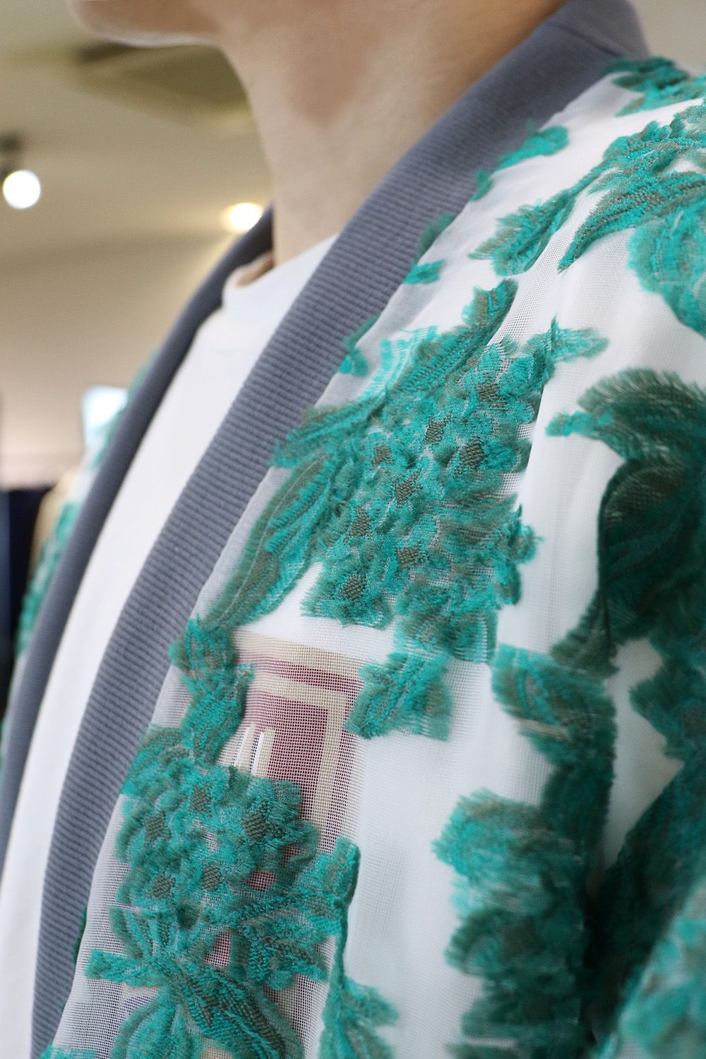 N.HOOLYWOOD REBEL FABRIC BY UNDERCOVER / CPO SHIRTを着用した