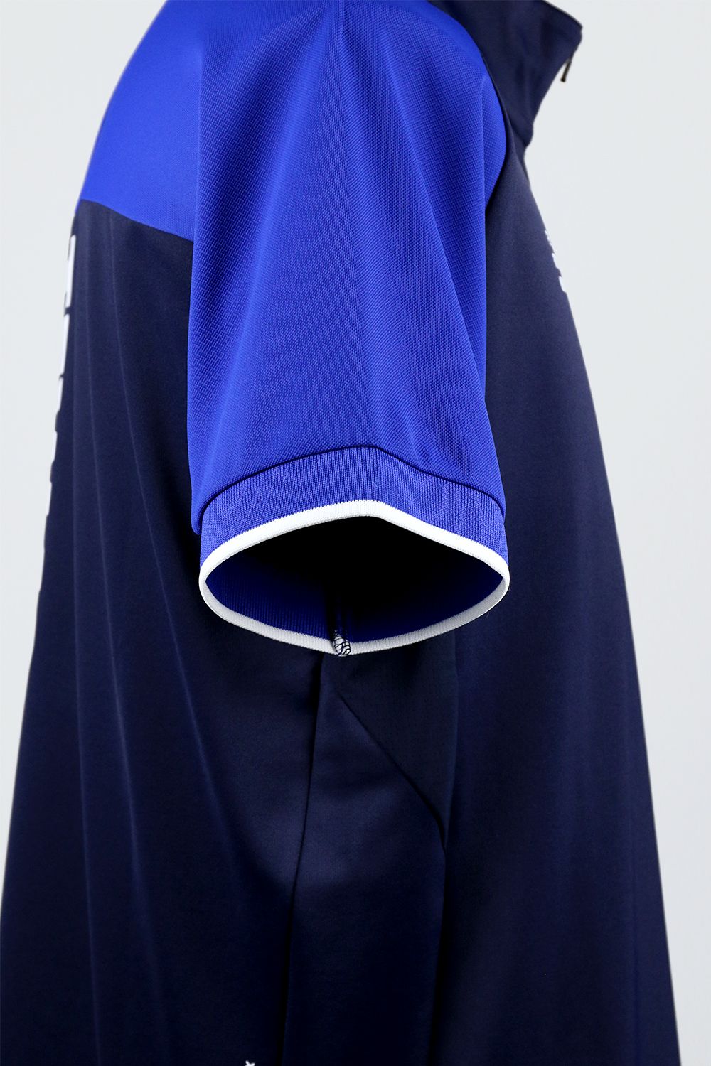 HALF ZIP COLLAR LESS / ハーフジップ カラーレス