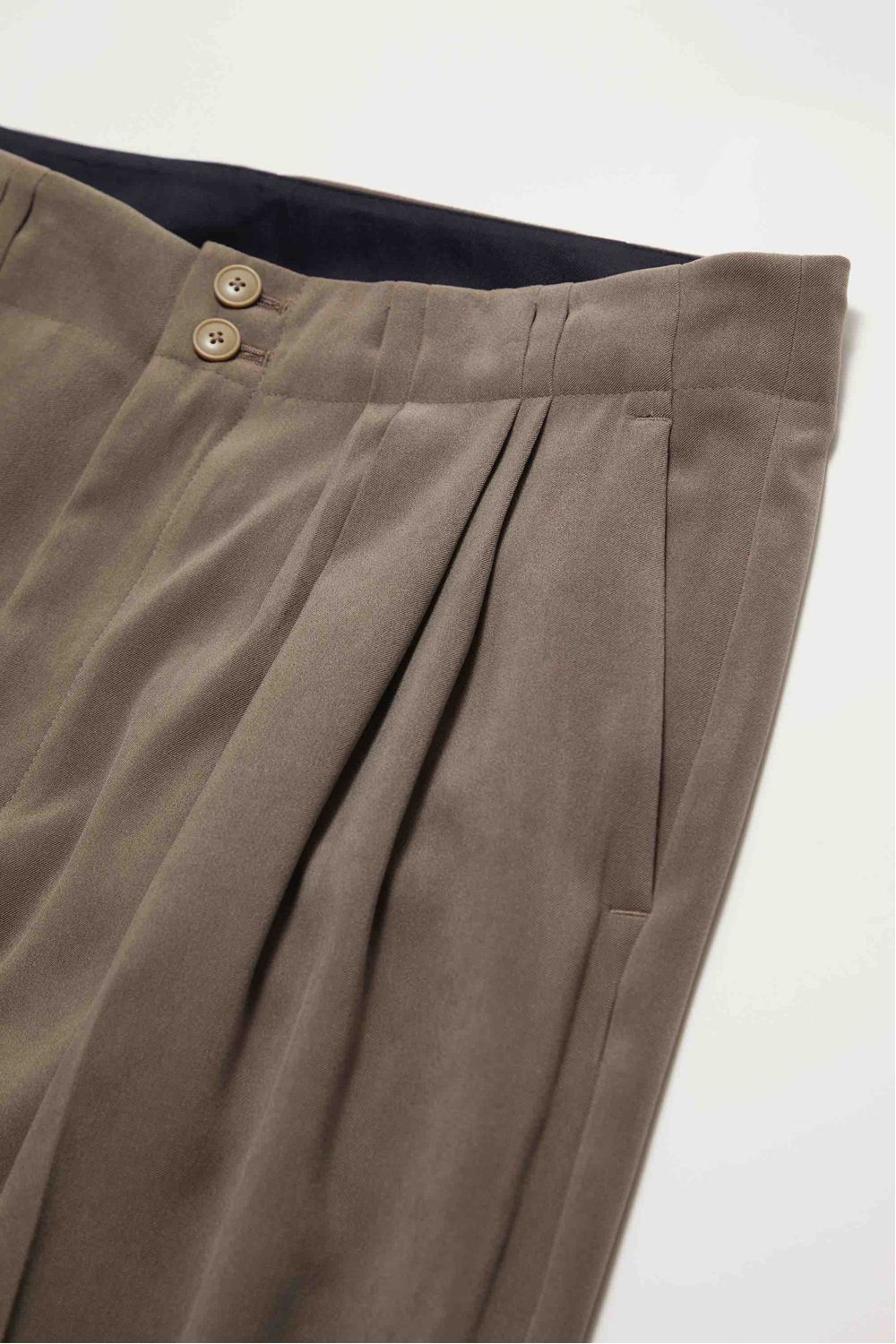 4 tuck trousers / フォー タック トラウザーズ