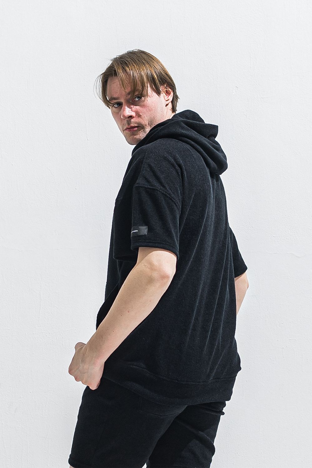 PILE HALF HOODIE / オーバーサイズ ハーフスリーブ パイル フーディー