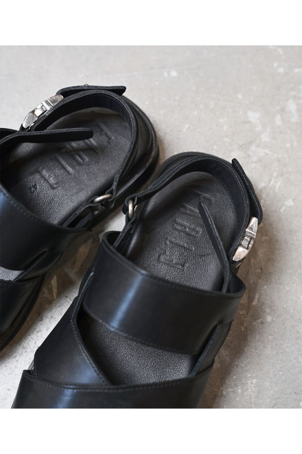 Band & SR buckle sandals / バンド アンド サイドリリースバックル レザー  サンダル