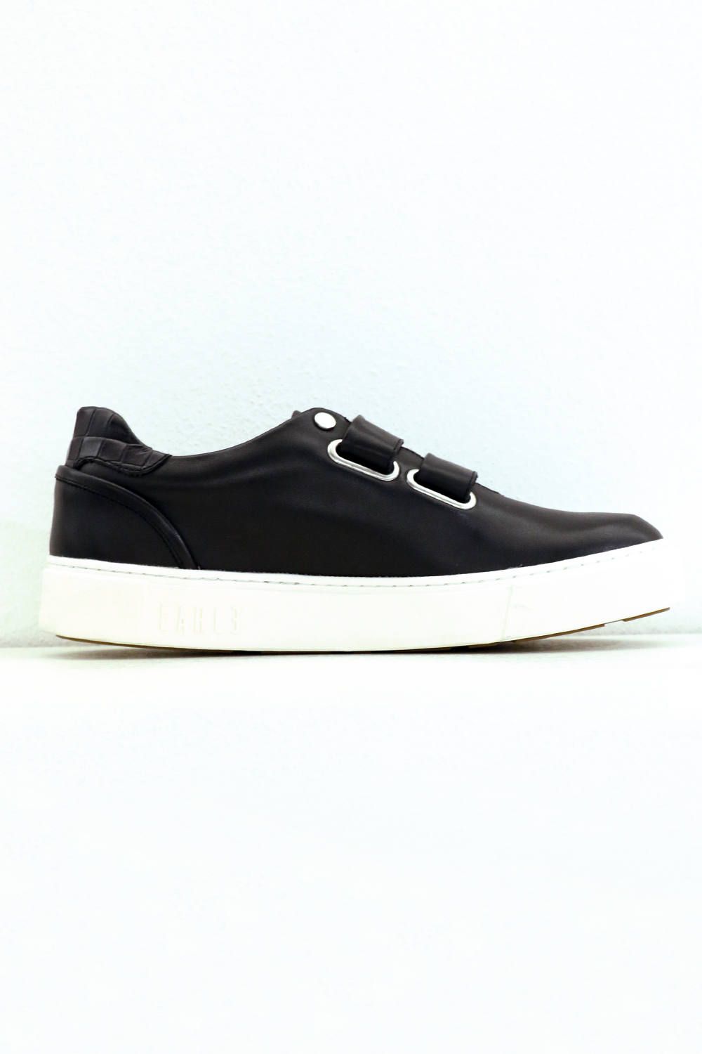 Hole cut velcro sneakers