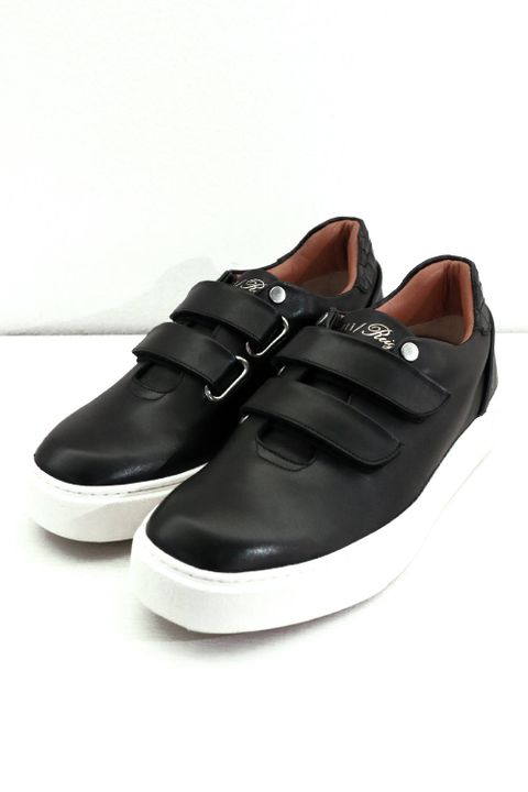 Hole cut velcro sneakers