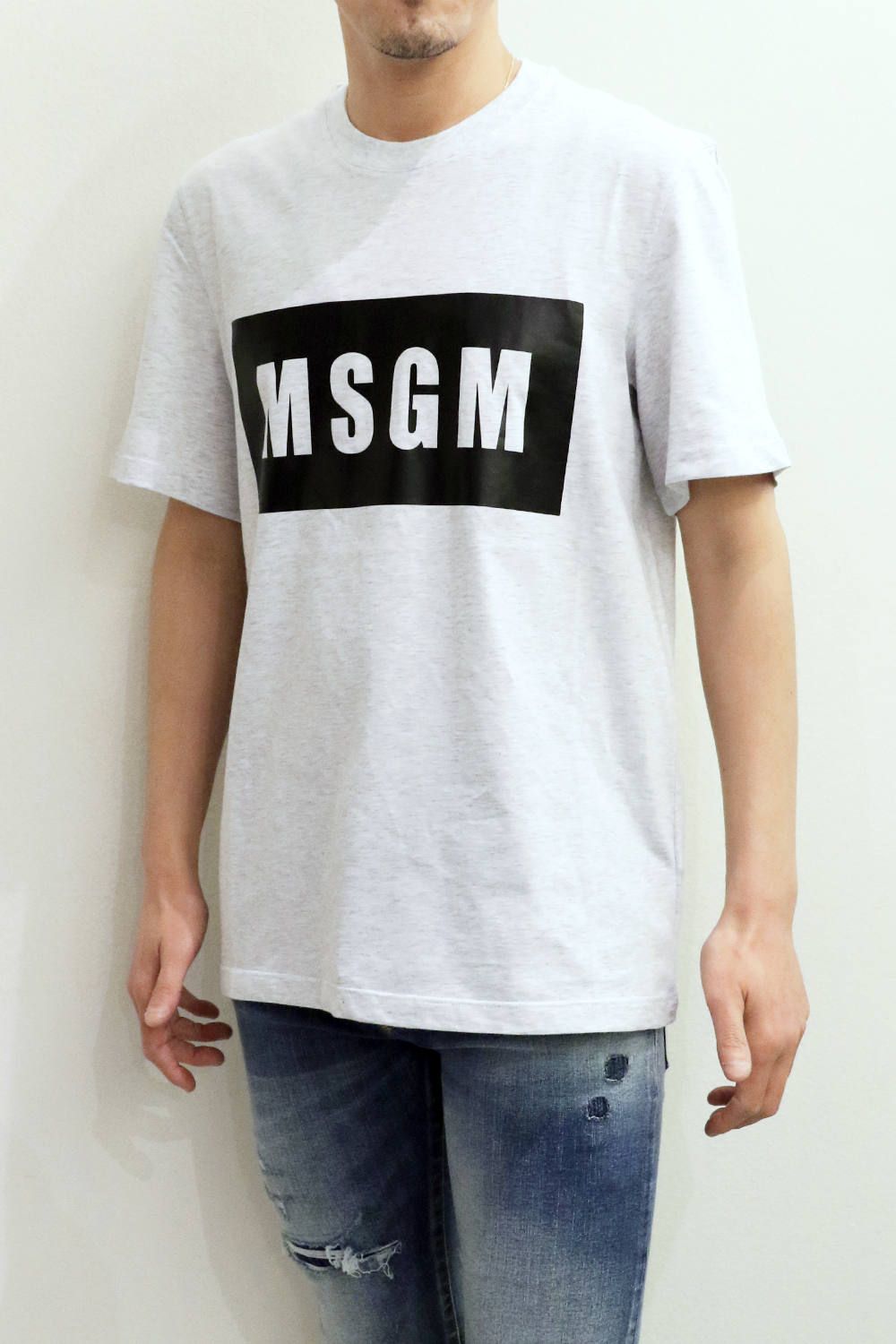 MSGM - T-SHIRT WITH BOX LOGO | laid-back