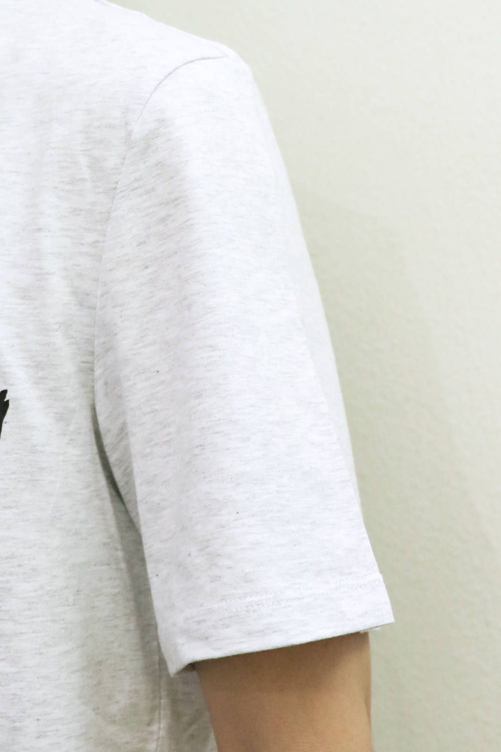 T-SHIRT WITH BRUSHSTROKE LOGO