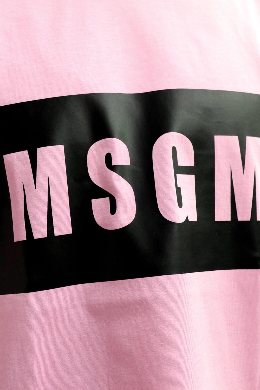 MSGM   T SHIRT WITH BOX LOGO   laid back