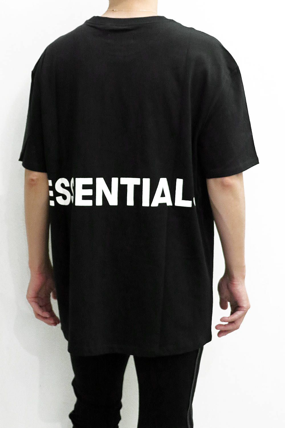 FOG ESSENTIALS - Boxy T-Shirt | laid-back