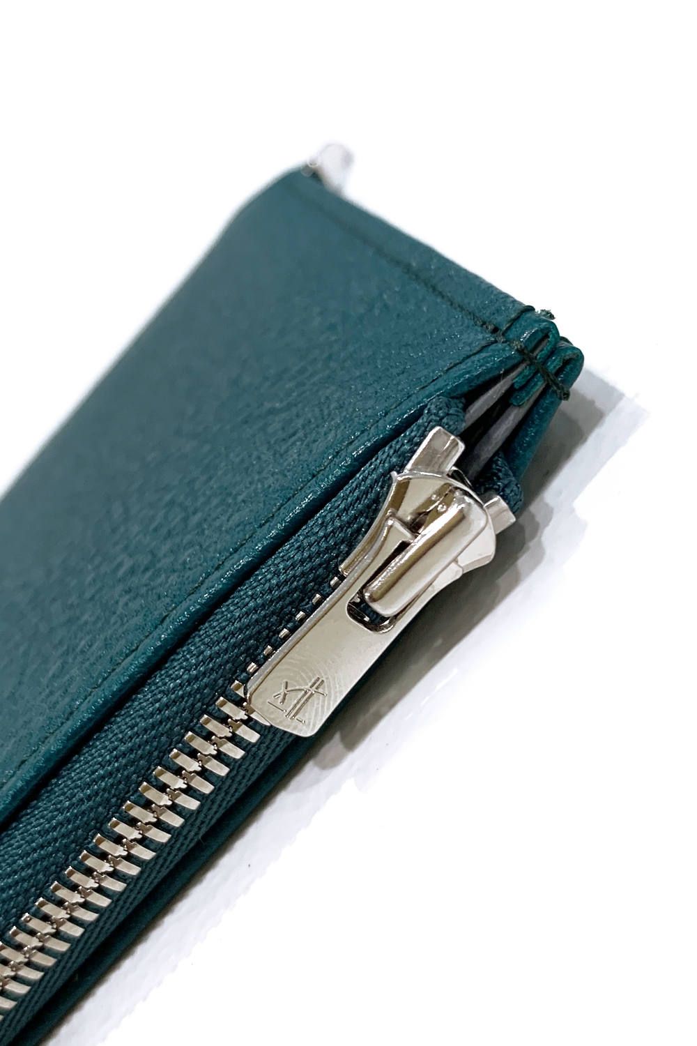 L ZIP Compact Wallet